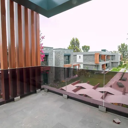 Magnicifent 4 Bedroom Triplex In Akyarlar *