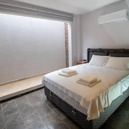 Magnicifent 4 Bedroom Triplex In Akyarlar *