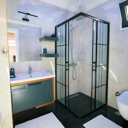 Magnicifent 4 Bedroom Triplex In Akyarlar